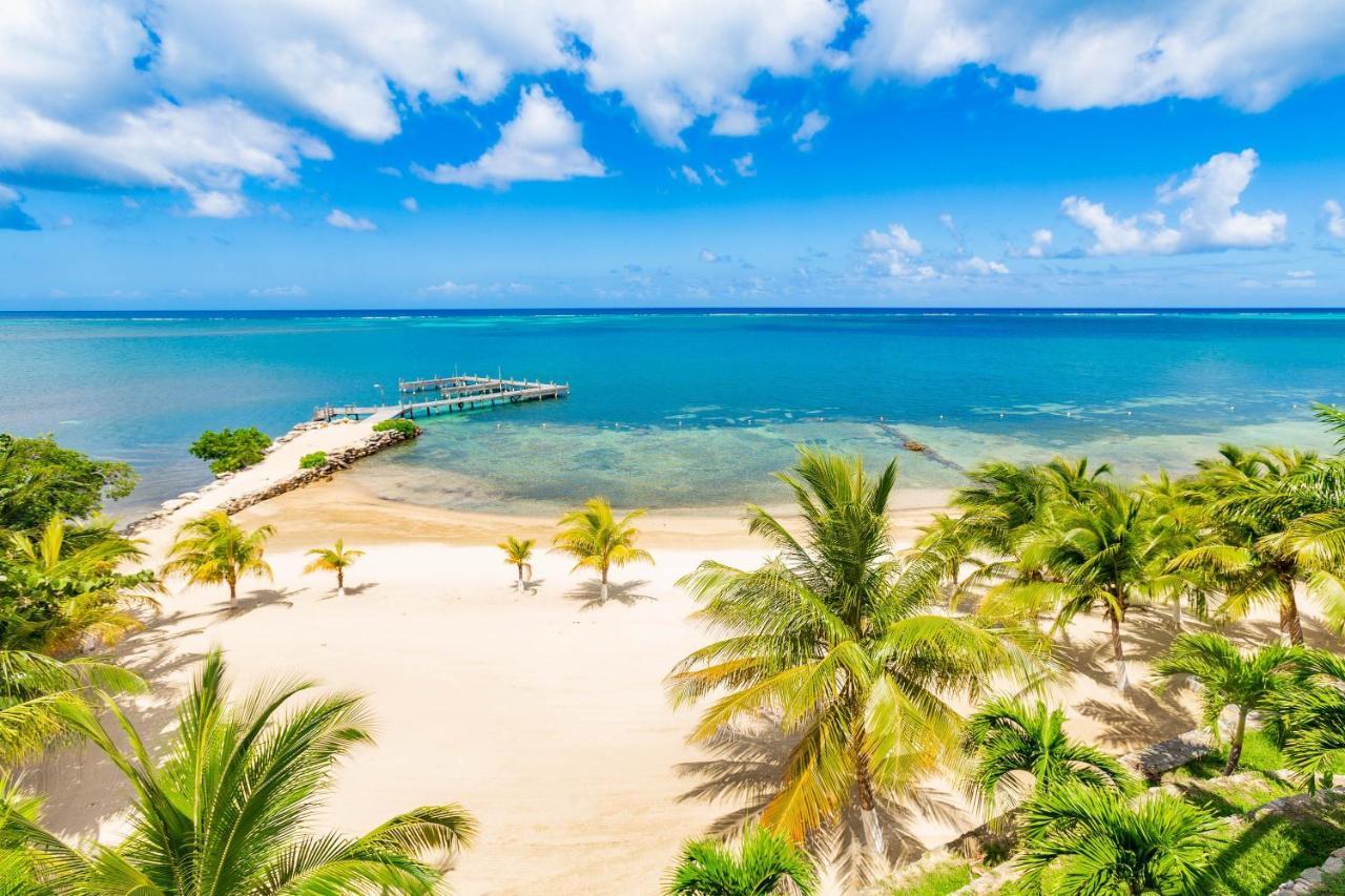 Pristine Bay Villa 1304 With Large Pool - 3 Bedroom Condo French Harbour 外观 照片