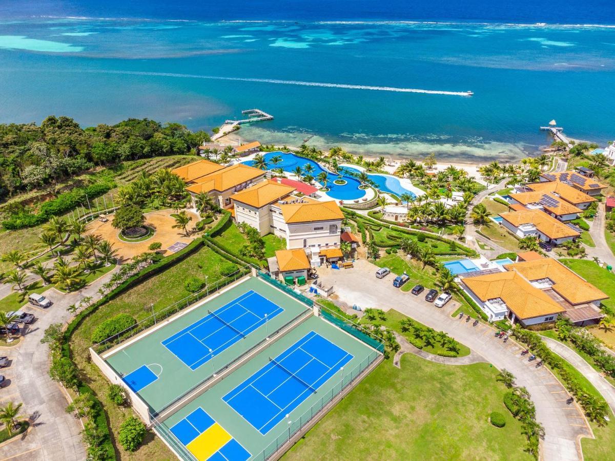 Pristine Bay Villa 1304 With Large Pool - 3 Bedroom Condo French Harbour 外观 照片